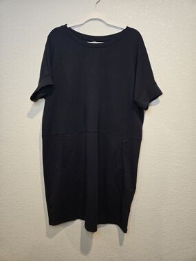 Skechers Black Short Sleeve Casual Dress
